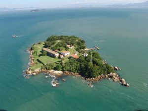 Aluguel de lancha em Florianopolis Ilha de Anhatomirim